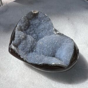Unique Spectrum Blue Gray Heart-Shaped Geode comes w/ a new wooden stand